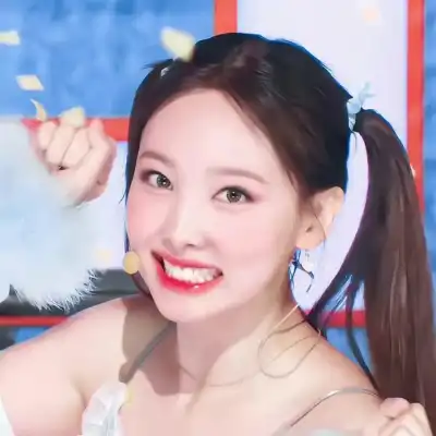 隗逸馨